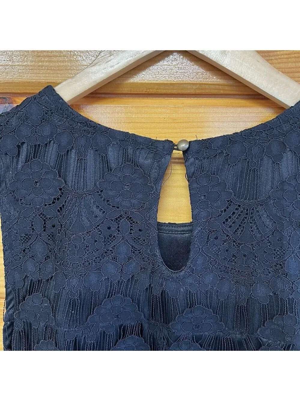 JUNIORS SPEECHLESS LACE SHIFT DRESS SLEEVELESS SIZE Large  BLACK